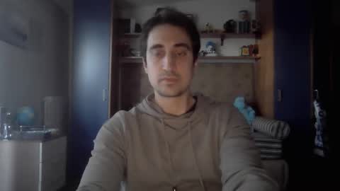 Snapshot of luca_f4 chatting on October 29, 2025, 3:47 pm Luca online show from October 29, 2025, 3:47 pm