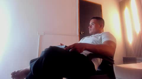 luca_joness online show from February 28, 2026, 3:40 am