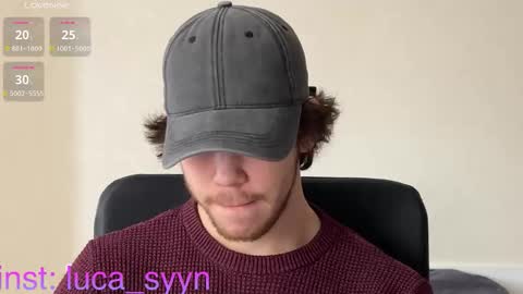 Snapshot of luca_syn chatting on October 23, 2025, 8:02 am Luca S online show from October 23, 2025, 8:02 am