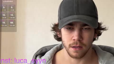 Snapshot of luca_syn chatting on October 24, 2025, 9:49 am Luca S online show from October 24, 2025, 9:49 am