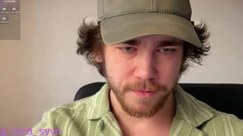 Snapshot of luca_syn chatting on November 13, 2025, 5:17 am Luca S online show from November 13, 2025, 5:17 am