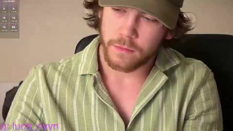 Snapshot of luca_syn chatting on November 17, 2025, 7:19 pm Luca S online show from November 17, 2025, 7:19 pm