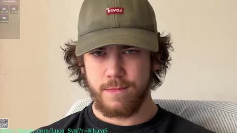 Snapshot of luca_syn chatting on November 27, 2025, 6:26 am Luca S online show from November 27, 2025, 6:26 am