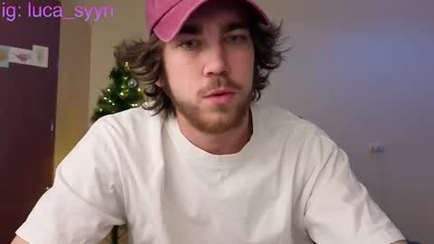 Snapshot of luca_syn chatting on December 17, 2025, 10:27 pm Luca S online show from December 17, 2025, 10:27 pm