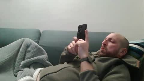 Luca online show from February 5, 2026, 9:08 pm