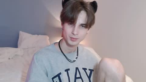 Snapshot of lucacharm chatting on December 23, 2024, 1:29 am lucacharm online show from December 23, 2024, 1:29 am