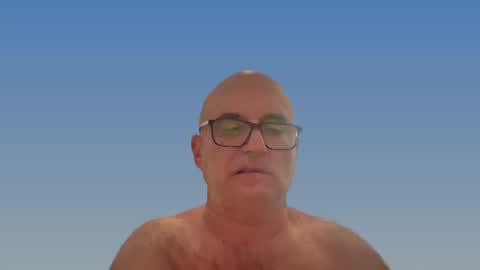 lucas10004 online show from December 13, 2024, 3:49 am