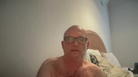 lucas10004 online show from December 30, 2024, 1:58 am