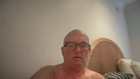 lucas10004 online show from December 31, 2024, 2:08 am