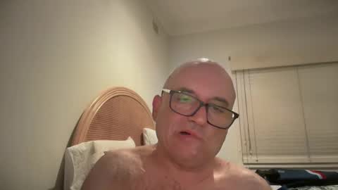 lucas10004 online show from January 23, 2025, 10:32 am