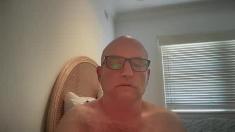 lucas10004 online show from January 25, 2025, 2:37 am