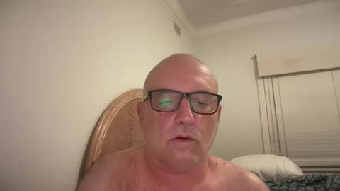 lucas10004 online show from January 31, 2025, 12:07 pm