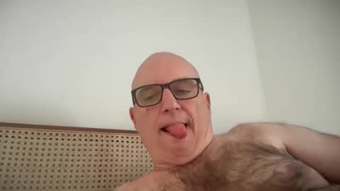 lucas10004 online show from October 27, 2025, 2:59 am