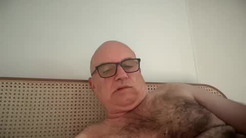 lucas10004 online show from November 29, 2025, 8:56 pm