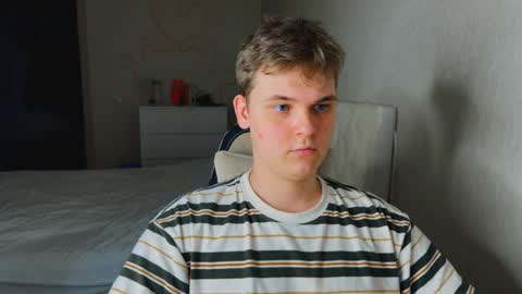 Lucas Gill online show from February 1, 2026, 1:53 pm