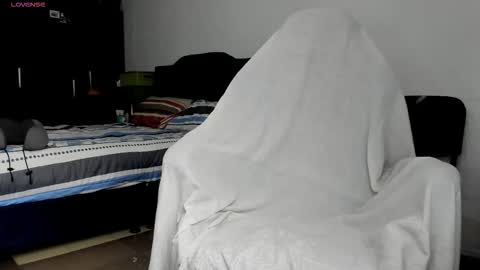 Snapshot of lucas_jewel chatting on February 15, 2026, 5:09 pm lucas_jewel online show from February 15, 2026, 5:09 pm