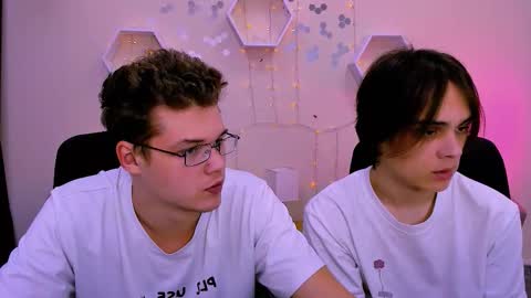 lucas_long_ online show from November 9, 2025, 9:51 am