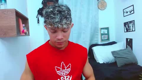 Snapshot of lucas_luxx1 chatting on November 5, 2025, 2:06 pm Lucas Luxx online show from November 5, 2025, 2:06 pm