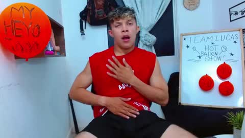 Snapshot of lucas_luxx1 chatting on November 28, 2025, 2:09 pm Lucas Luxx online show from November 28, 2025, 2:09 pm