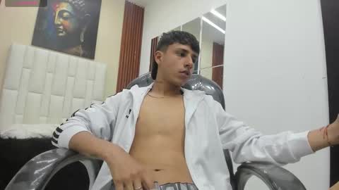  LUCAS RIVAS  online show from November 29, 2025, 10:57 pm