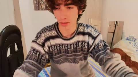 lucas_xo online show from October 18, 2025, 5:10 am
