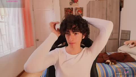 lucas_xo online show from May 5, 2026, 7:00 pm