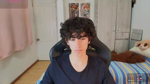 lucas_xo online show from May 10, 2026, 12:27 am