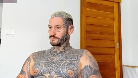 lucasexclusive online show from October 19, 2025, 5:41 am