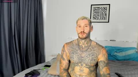 lucasexclusive online show from November 29, 2025, 3:31 am