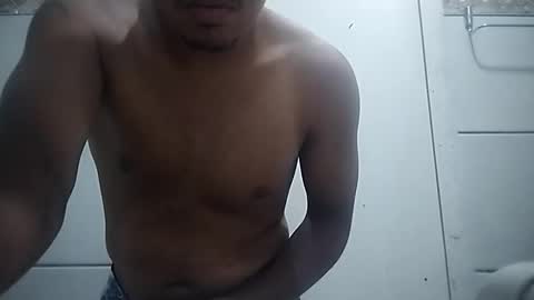 lucasjdss390 online show from March 4, 2026, 4:29 am