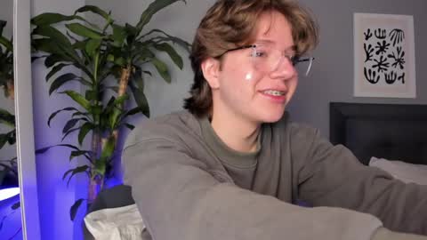 Lucas Morales online show from May 19, 2026, 1:39 pm