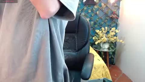 LucassSmith11 online show from June 18, 2026, 8:57 pm