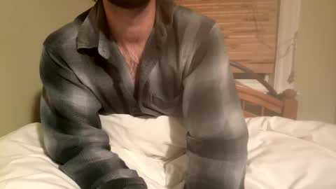 lucca_d123 online show from May 27, 2026, 8:33 am
