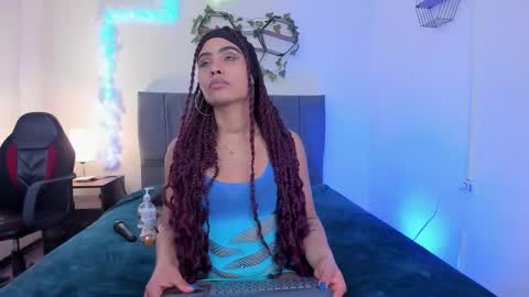 Lucero  online show from February 6, 2026, 3:33 am