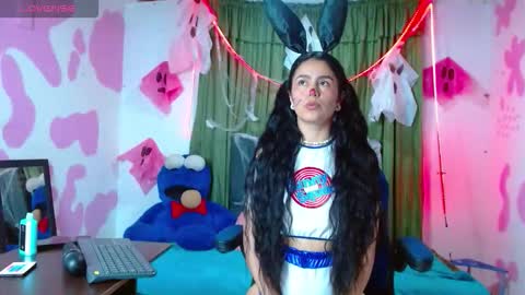 lucessita online show from October 18, 2025, 4:37 am
