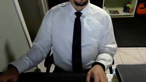 Luchi Luchano online show from January 5, 2026, 7:39 pm