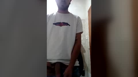 luchoo24_ online show from June 19, 2026, 6:18 am