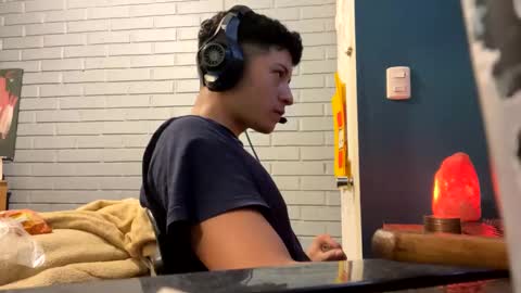 Snapshot of luchosaando chatting on February 7, 2025, 3:12 am Felipe online show from February 7, 2025, 3:12 am