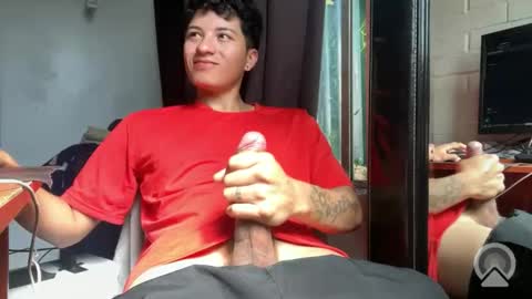 Snapshot of luchosaando chatting on October 22, 2025, 2:06 pm Felipe online show from October 22, 2025, 2:06 pm