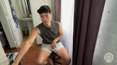 Snapshot of luchosaando chatting on November 3, 2025, 1:23 pm Felipe online show from November 3, 2025, 1:23 pm