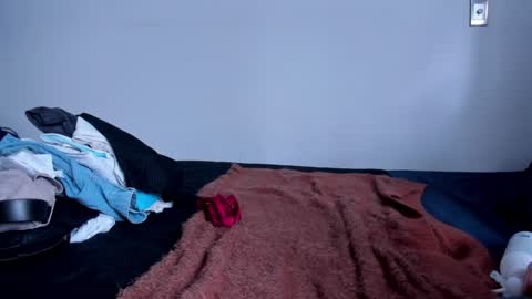 Lucia online show from December 9, 2024, 8:01 pm