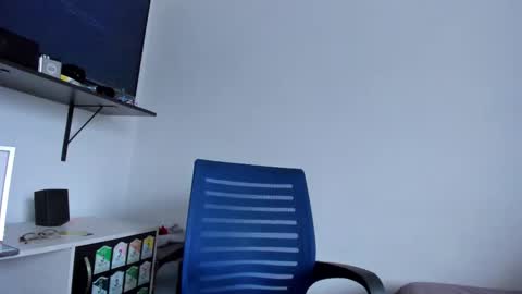 Lucia online show from December 2, 2025, 10:05 pm