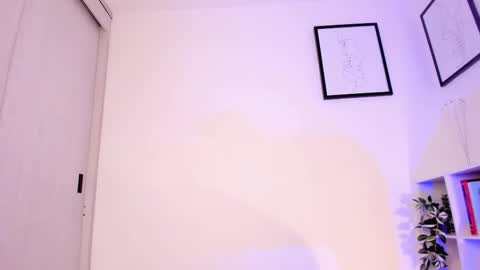 Lucia online show from November 18, 2025, 10:03 pm