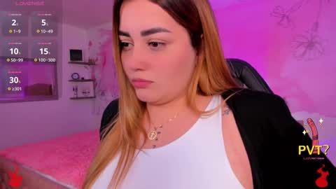 lucia star  online show from March 11, 2025, 5:49 am