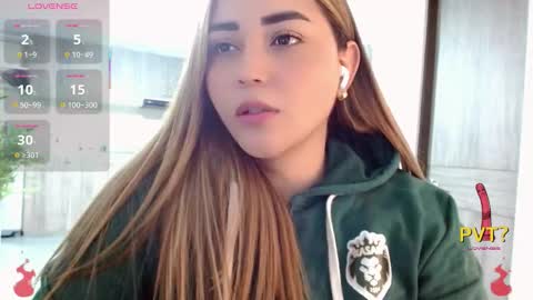 lucia star  online show from November 24, 2025, 11:15 pm