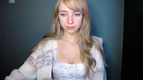 Lucy online show from November 25, 2025, 7:41 am