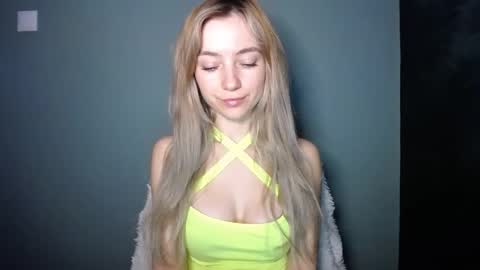 Lucy online show from December 15, 2025, 1:26 pm