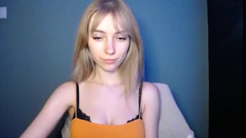 Snapshot of luciacam20 chatting on February 8, 2026, 7:39 pm Lucy online show from February 8, 2026, 7:39 pm