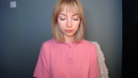 Snapshot of luciacam20 chatting on February 13, 2026, 1:29 pm Lucy online show from February 13, 2026, 1:29 pm