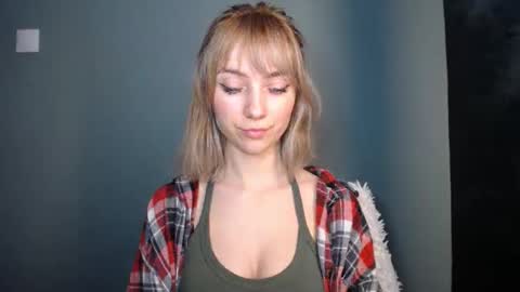 Snapshot of luciacam20 chatting on February 23, 2026, 8:06 pm Lucy online show from February 23, 2026, 8:06 pm